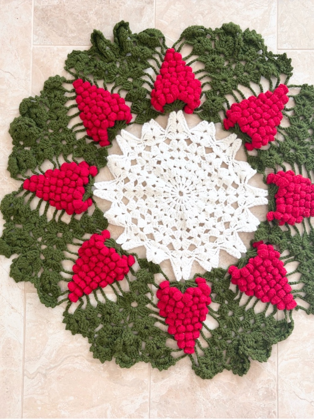 Vintage Handmade Crochet Round Tablecloth With 3D Grape Cluster Pattern Granny - Picture 11 of 11